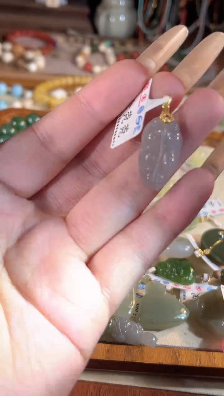 【闪购商品】和田玉吊坠(不含链)银S925镶嵌多样性发货其一