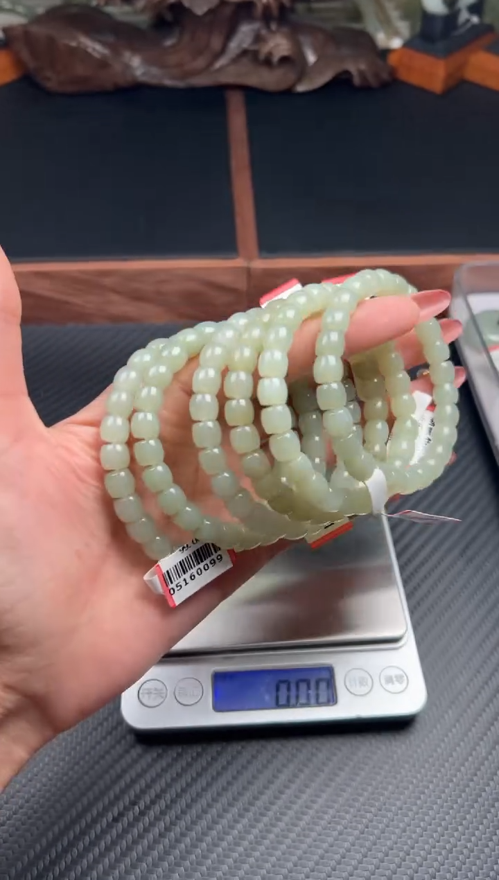 手串未镶嵌和田玉且末微色差近矿卡8JK多样性发货拍一发一