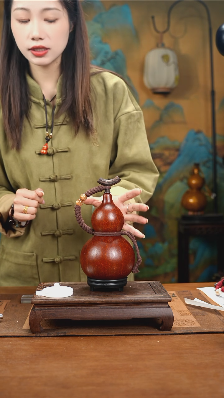 YD045简约大漆款天然酒葫芦（一物一拍）