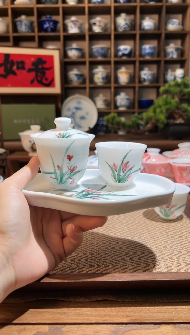 【闪购商品】五彩手绘兰花三件套