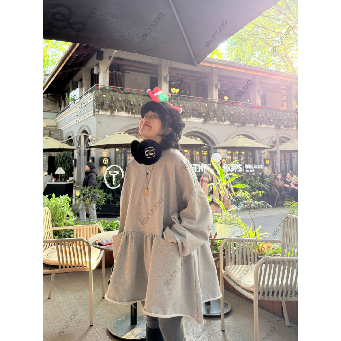 22188韩系百搭纯色卷边娃娃卫衣裙女秋冬设计感宽松长袖上衣