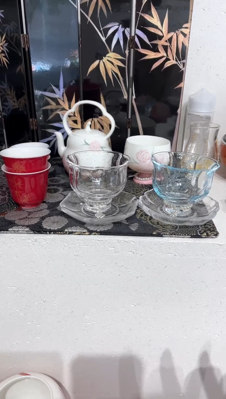 【闪购商品】玻璃杯蓝色+透明+杯垫*2+提溜*2