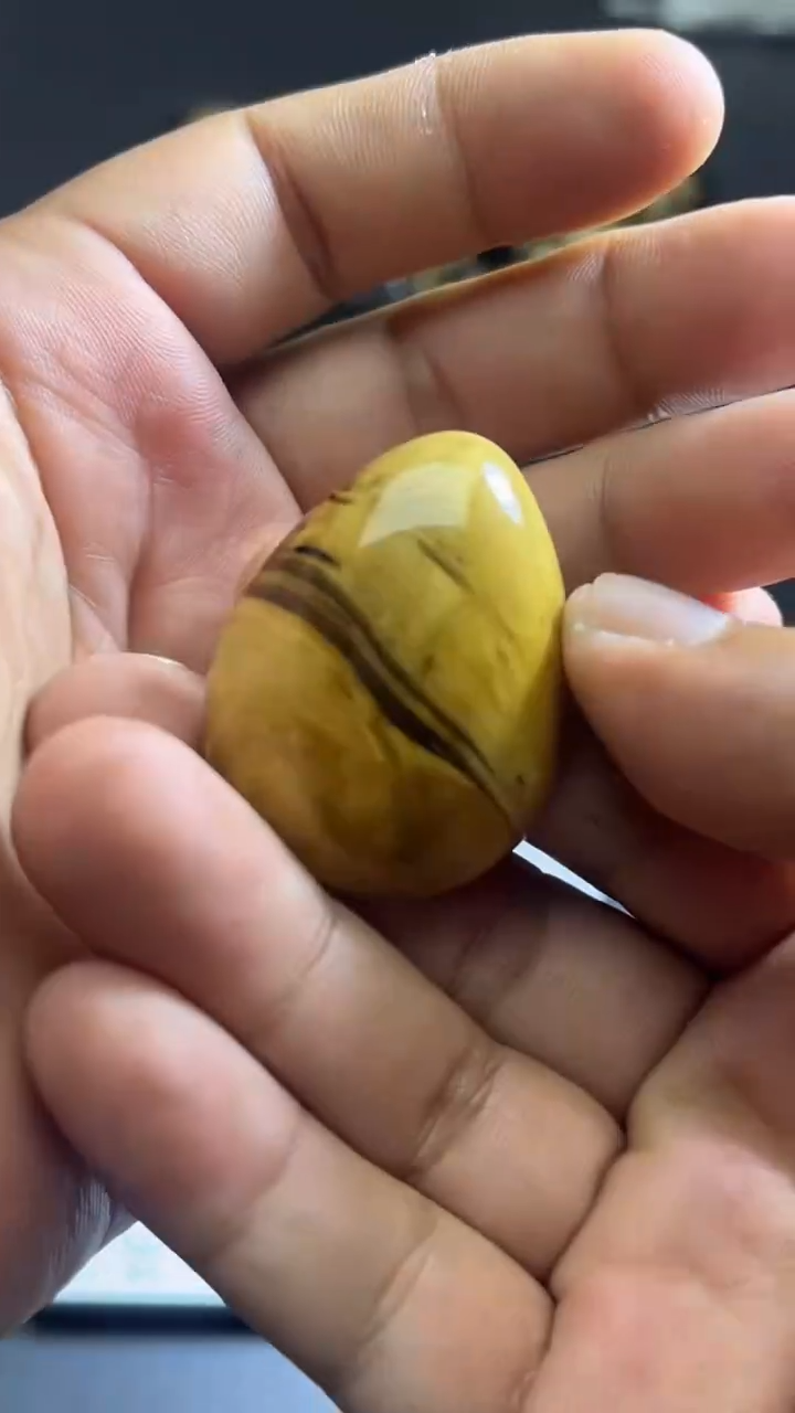 裸石琥珀未镶嵌58