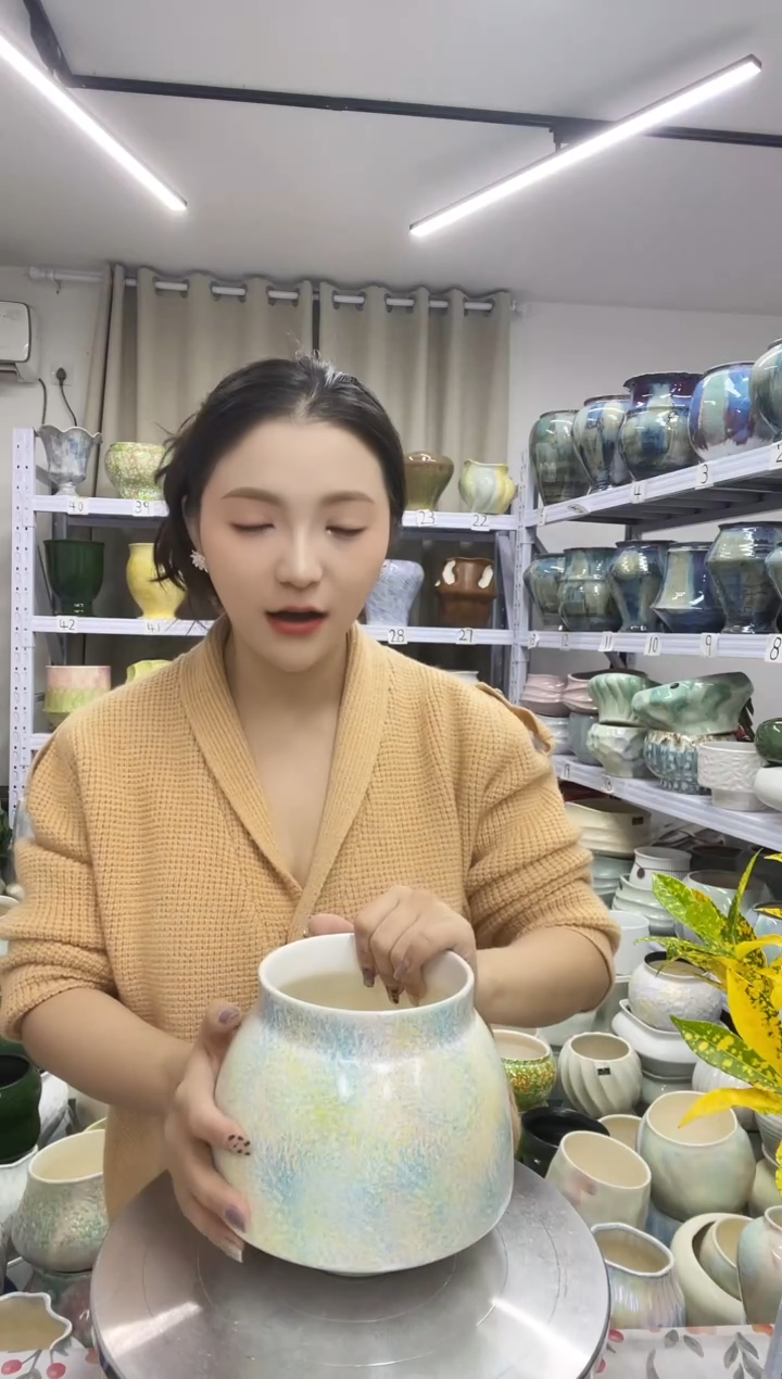 【12.1】花盆 高度：16  口径：12