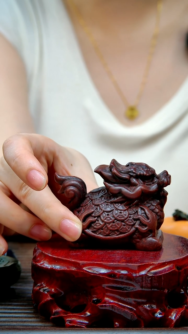 宜兴紫砂手工龙龟