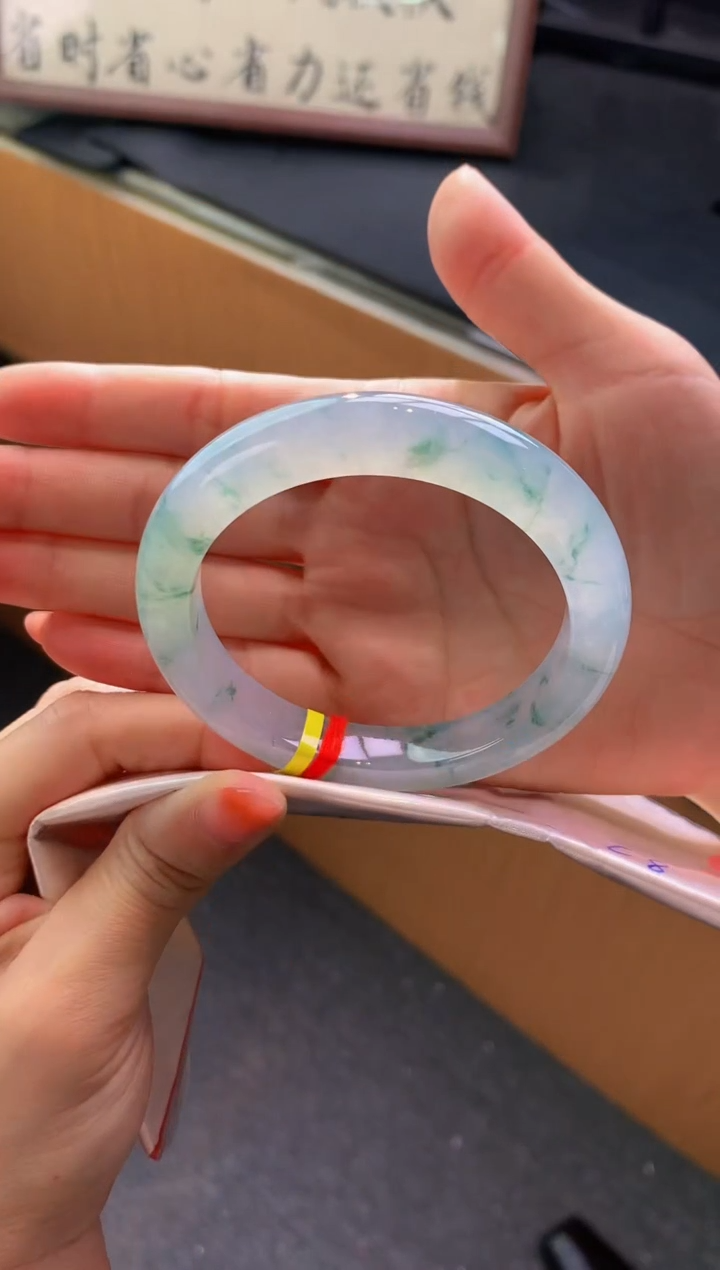 未镶嵌手镯翡翠- C8圈口56.9