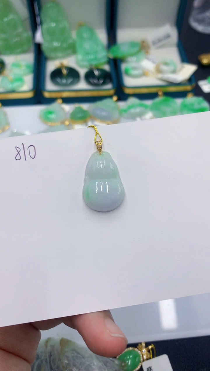 颈饰18K金镶嵌翡翠111111