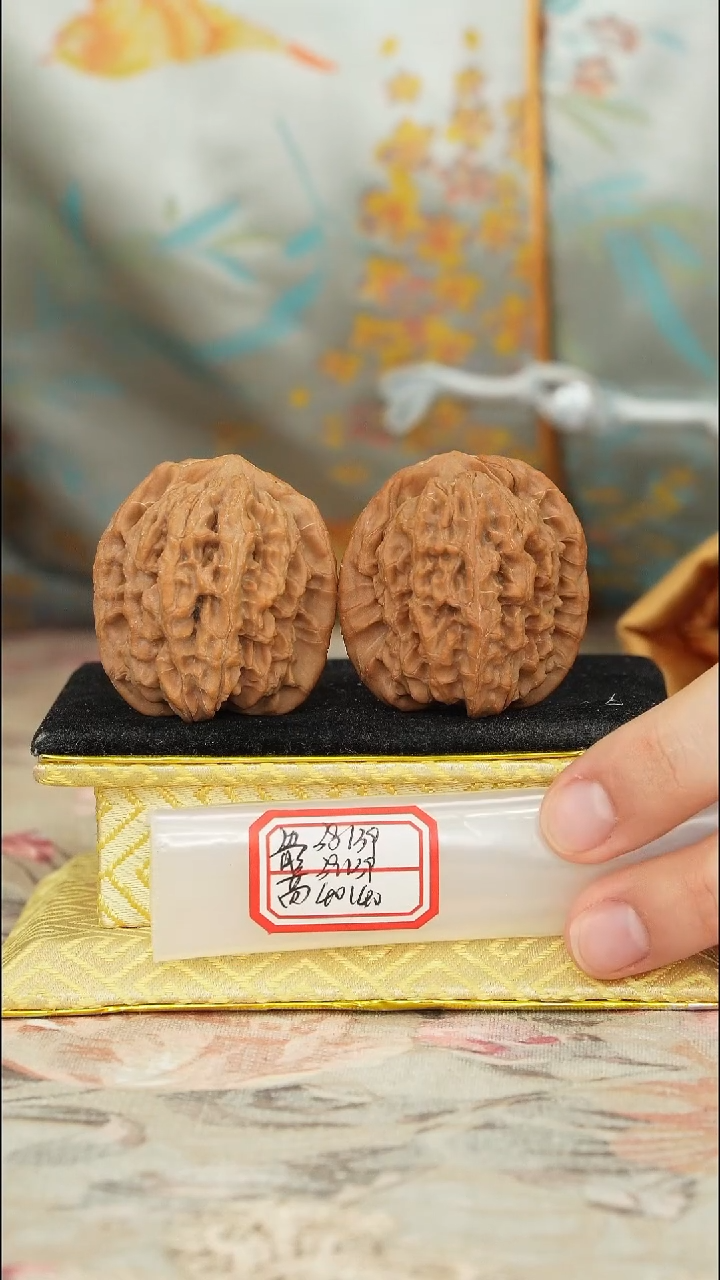 【闪购商品】文玩核桃把件非嫁接马老四