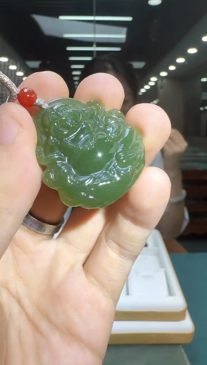 和田玉未镶嵌颈饰逍遥佛/配绳