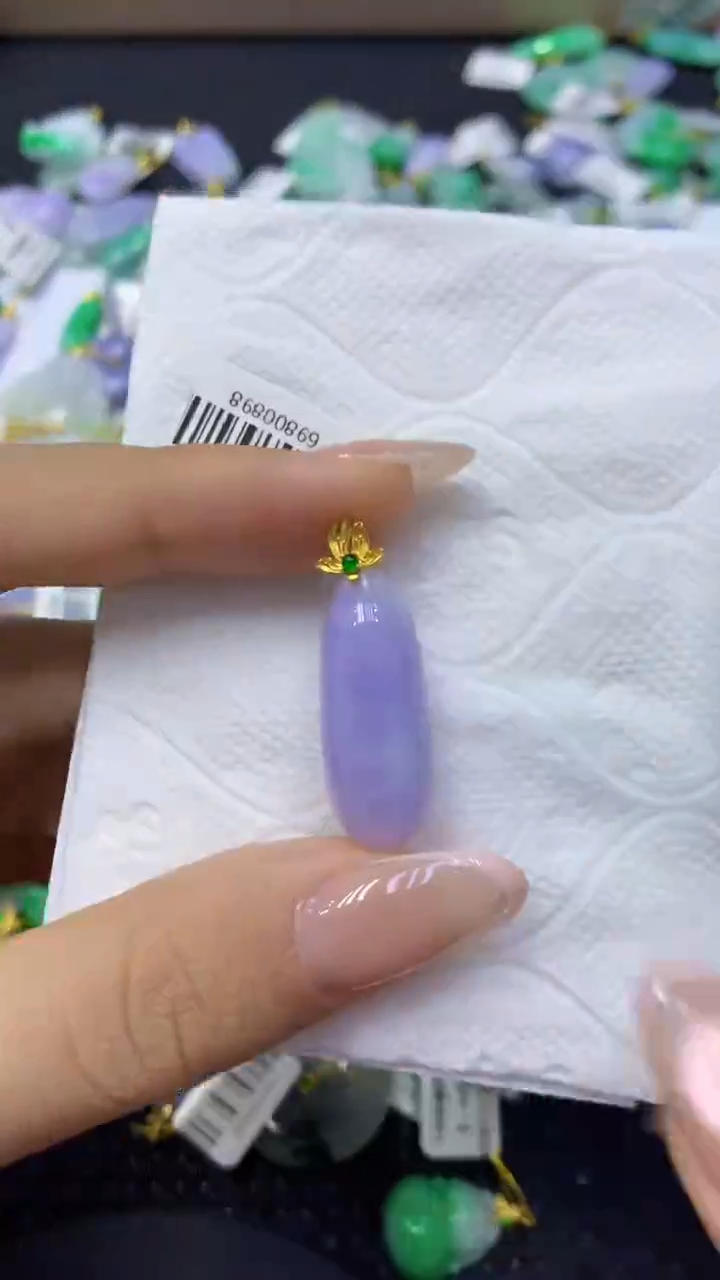 颈饰18K金镶嵌翡翠天然缅甸翡翠A货