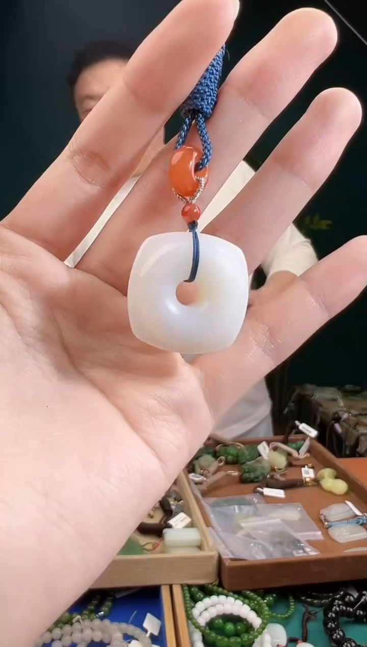 颈饰未镶嵌和田玉多样性发货 拍一单发一个