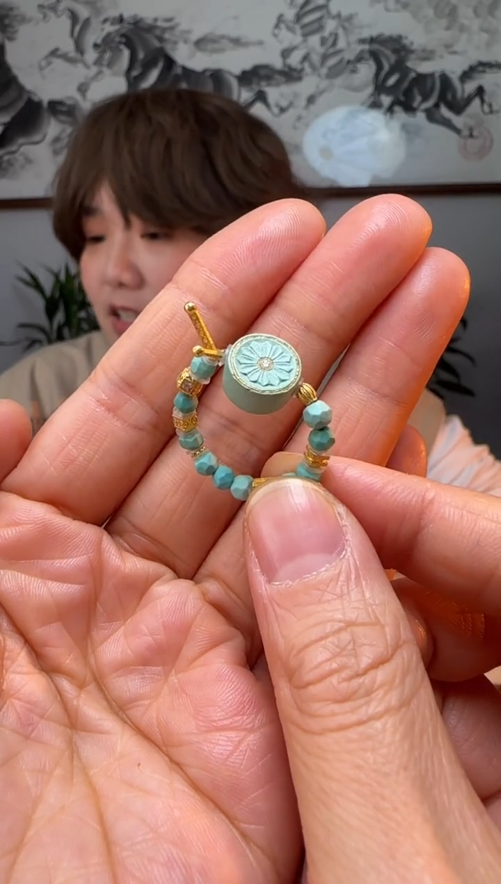 【闪购商品】绿松石戒指18K金镶嵌时尚百搭A1008