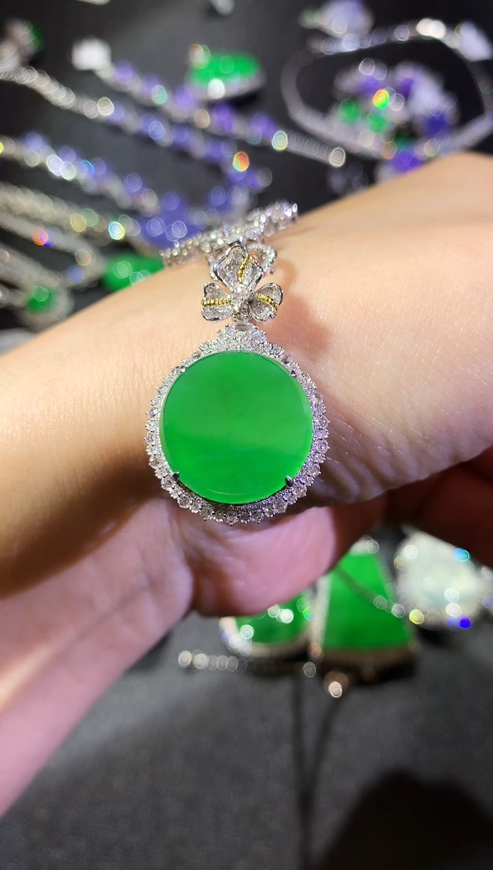 【闪购商品】翡翠吊坠(不含链)18K金镶嵌92-圆牌（不含链