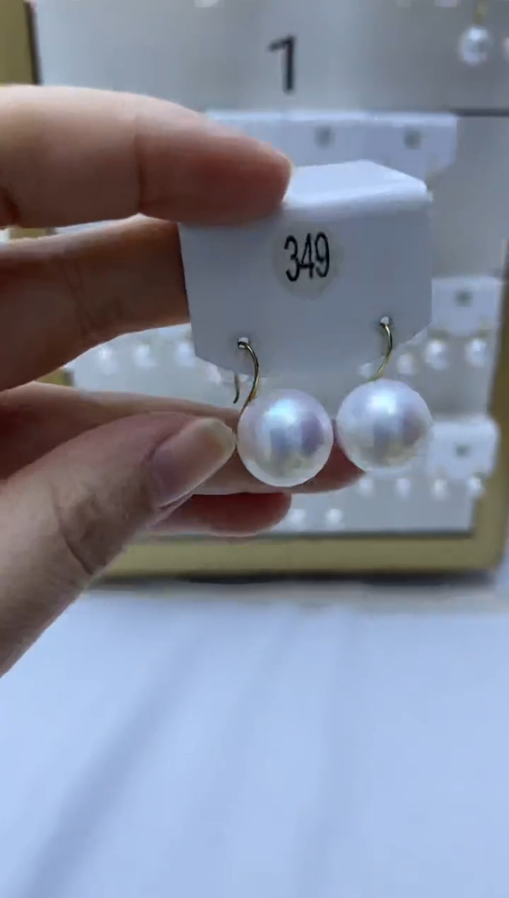 18K金镶嵌耳饰淡水珍珠349