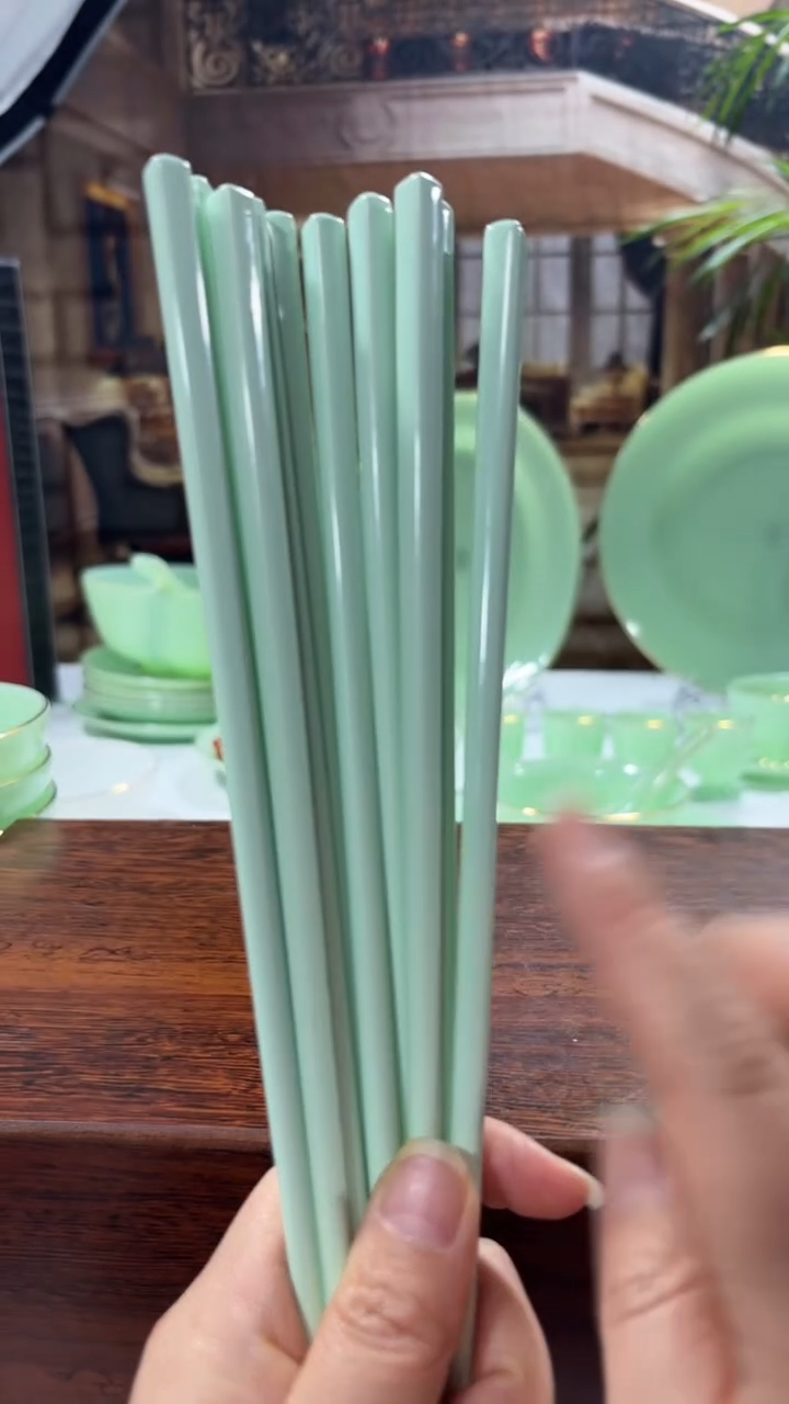 【闪购商品】....  玉瓷筷子10双福利价格