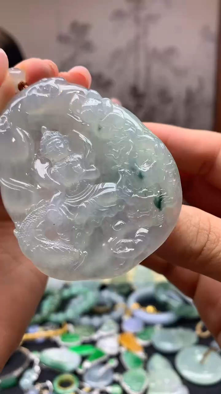 【闪购商品】翡翠颈饰未镶嵌30-天然翡翠