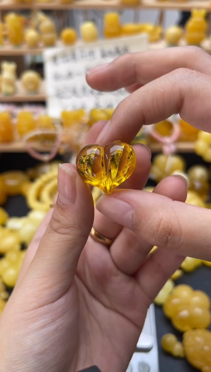 琥珀未镶嵌珠宝奇石139琥珀蜜蜡微瑕