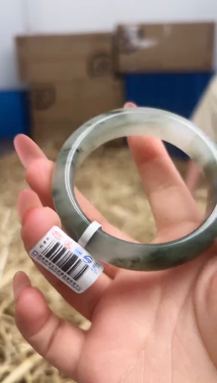 未镶嵌手镯石英质玉T-3061