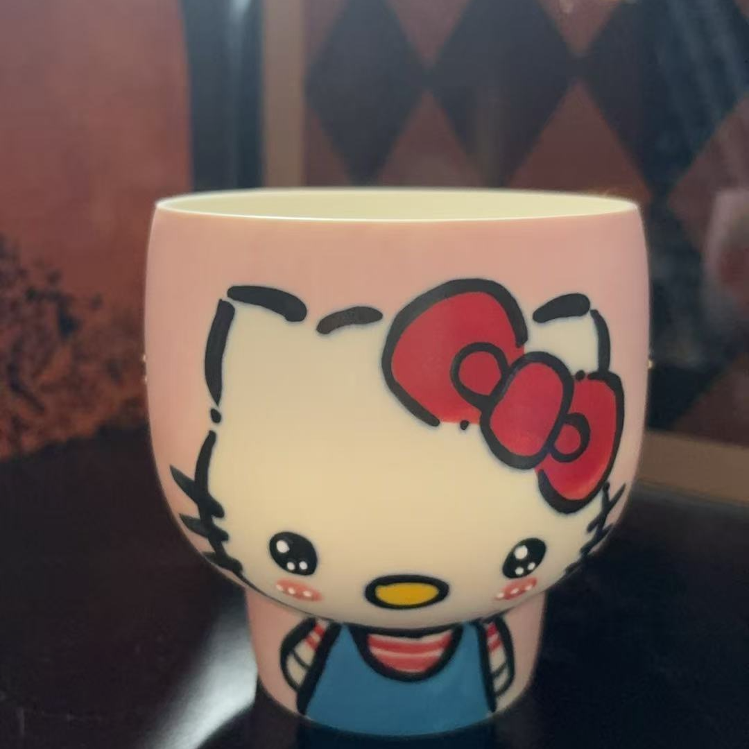 编号011西高地粉色高脚杯