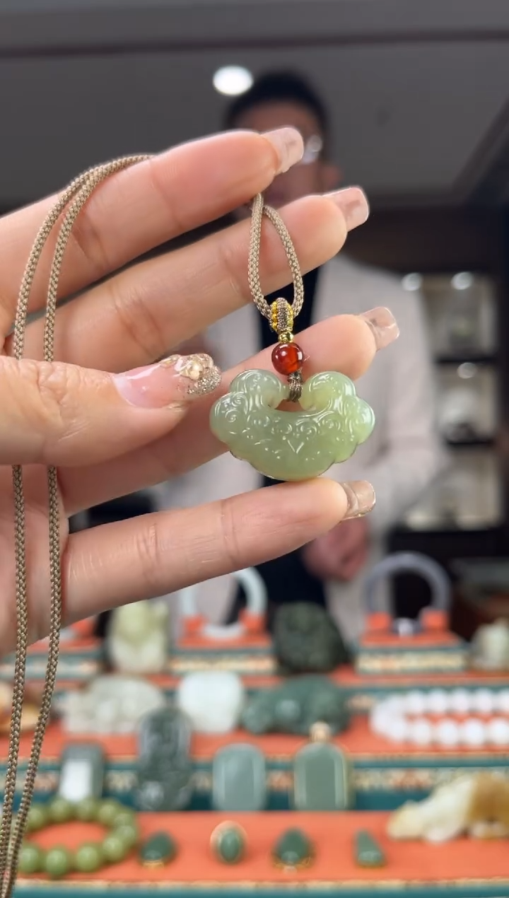 【闪购商品】和田玉颈饰未镶嵌1