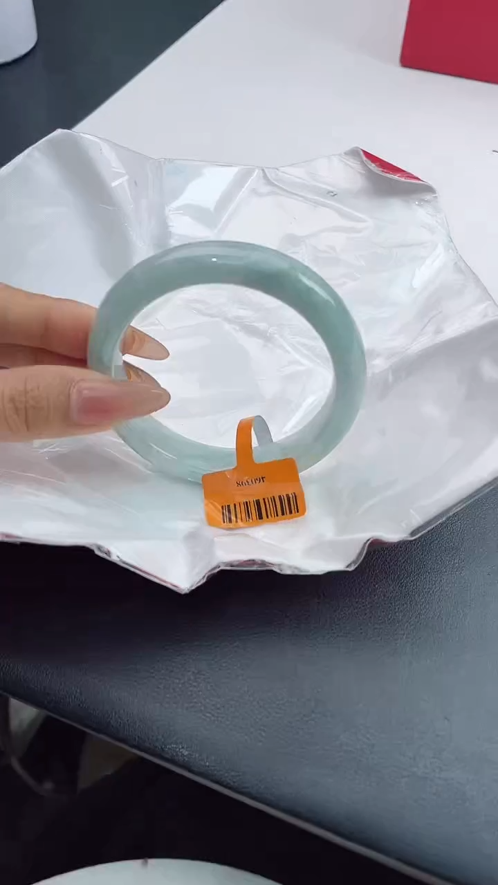 【闪购商品】翡翠手镯未镶嵌翡翠手镯（微瑕）7