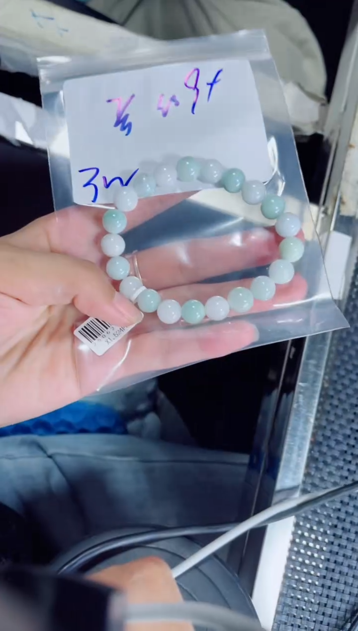 定制翡翠未镶嵌只***叫珠串