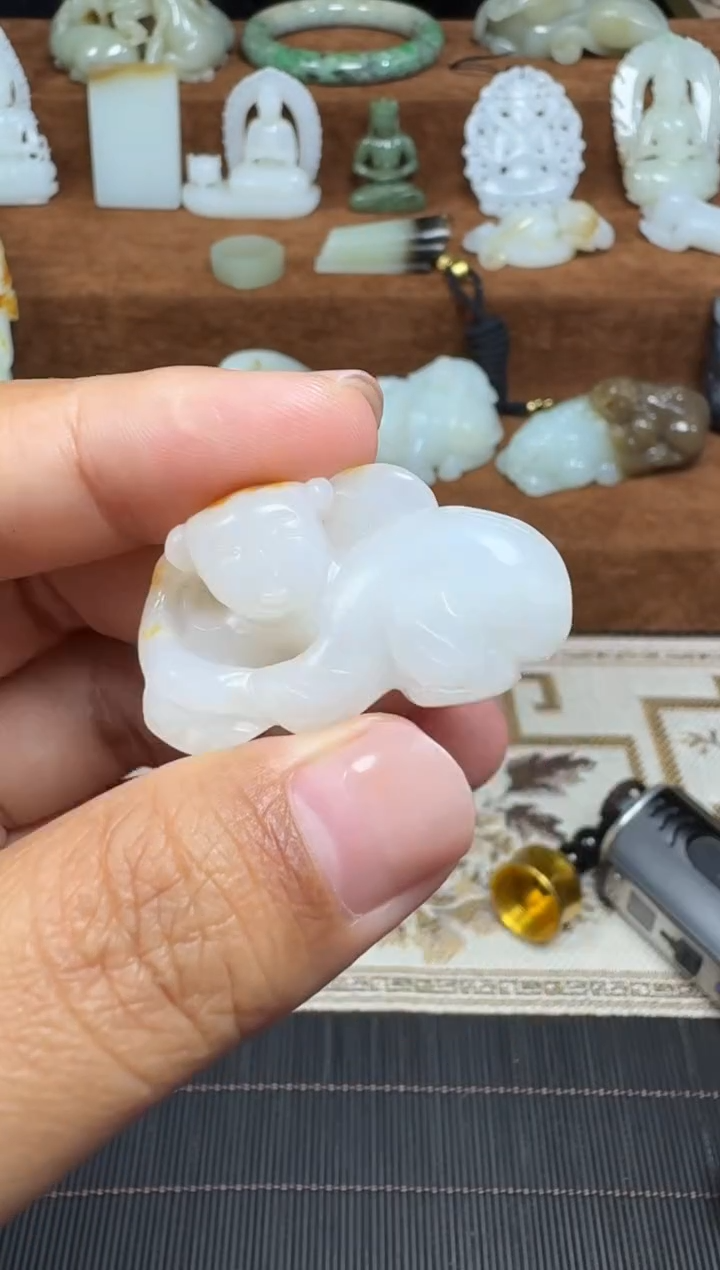 颈饰未镶嵌和田玉1