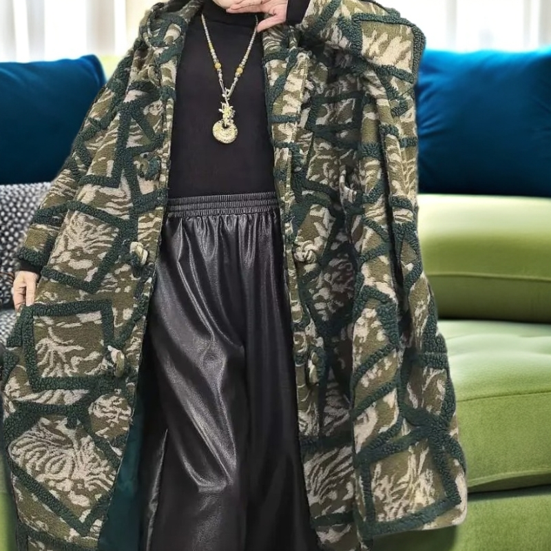 8659-1秋冬季上新宽松英伦风提花中长款高端羊毛呢外套连帽