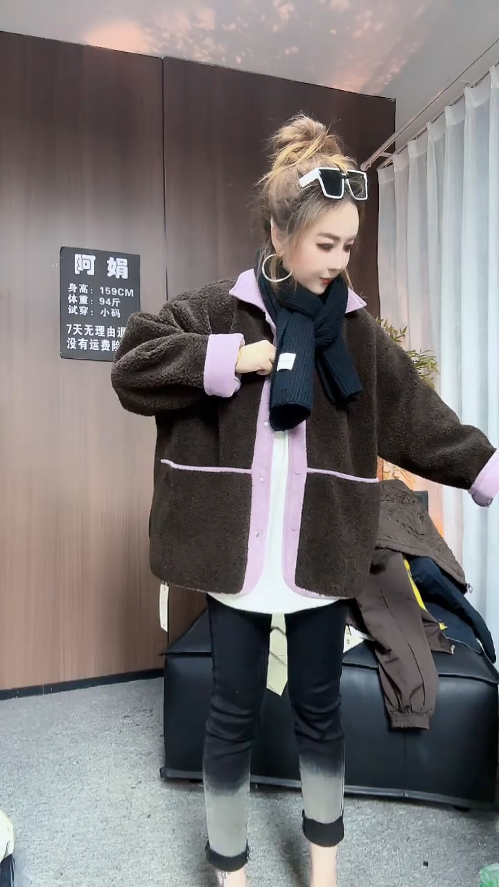 33837咖色毛外套