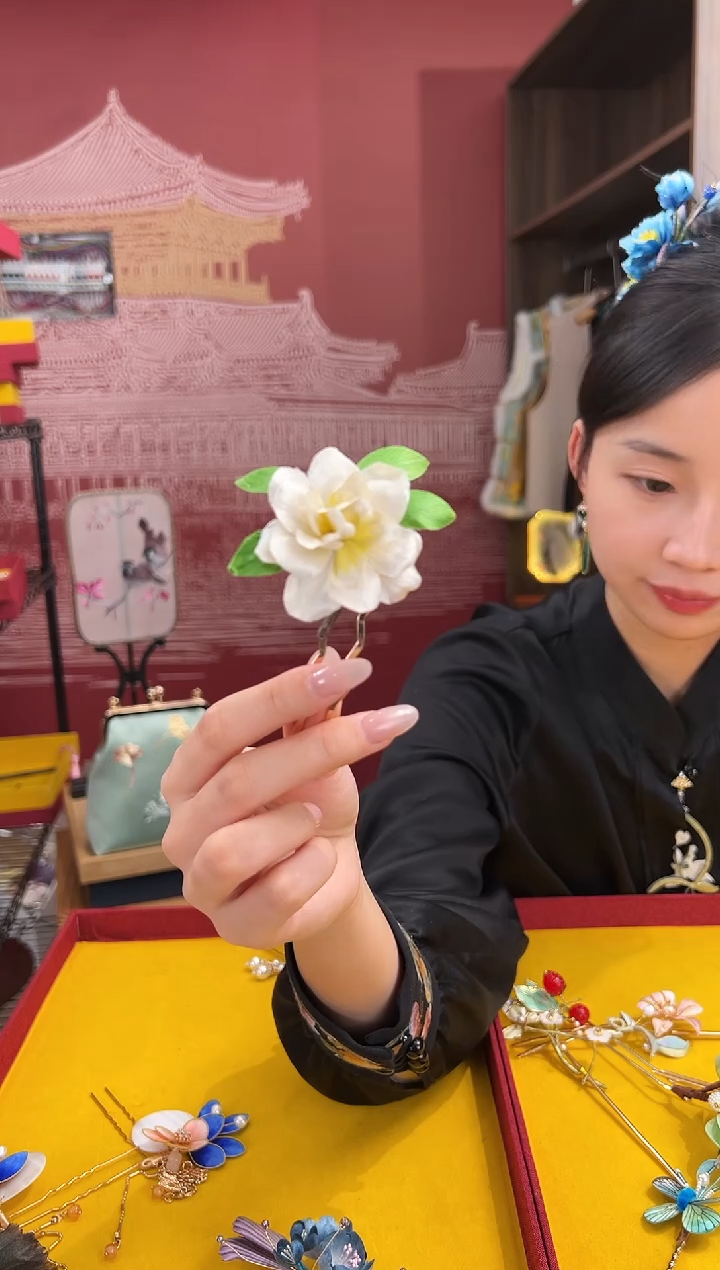 【闪购商品】刺绣非遗绒花（发饰）