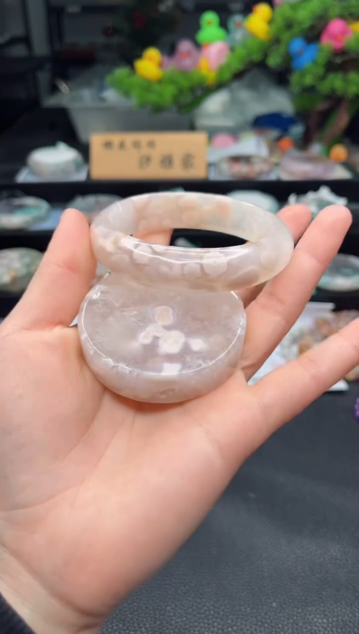 石英质玉未镶嵌手镯60圈口（赠品镯心）3176078