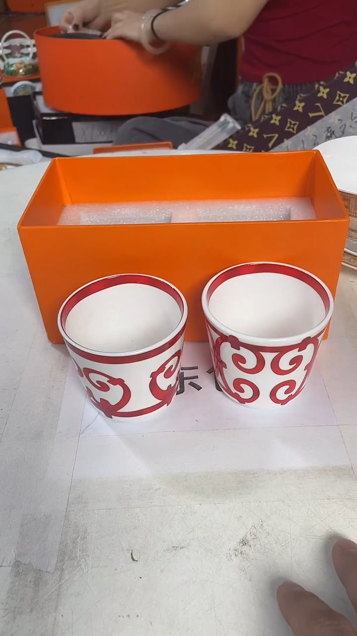 杯鸿辉家品牌瓷器，京东包邮！