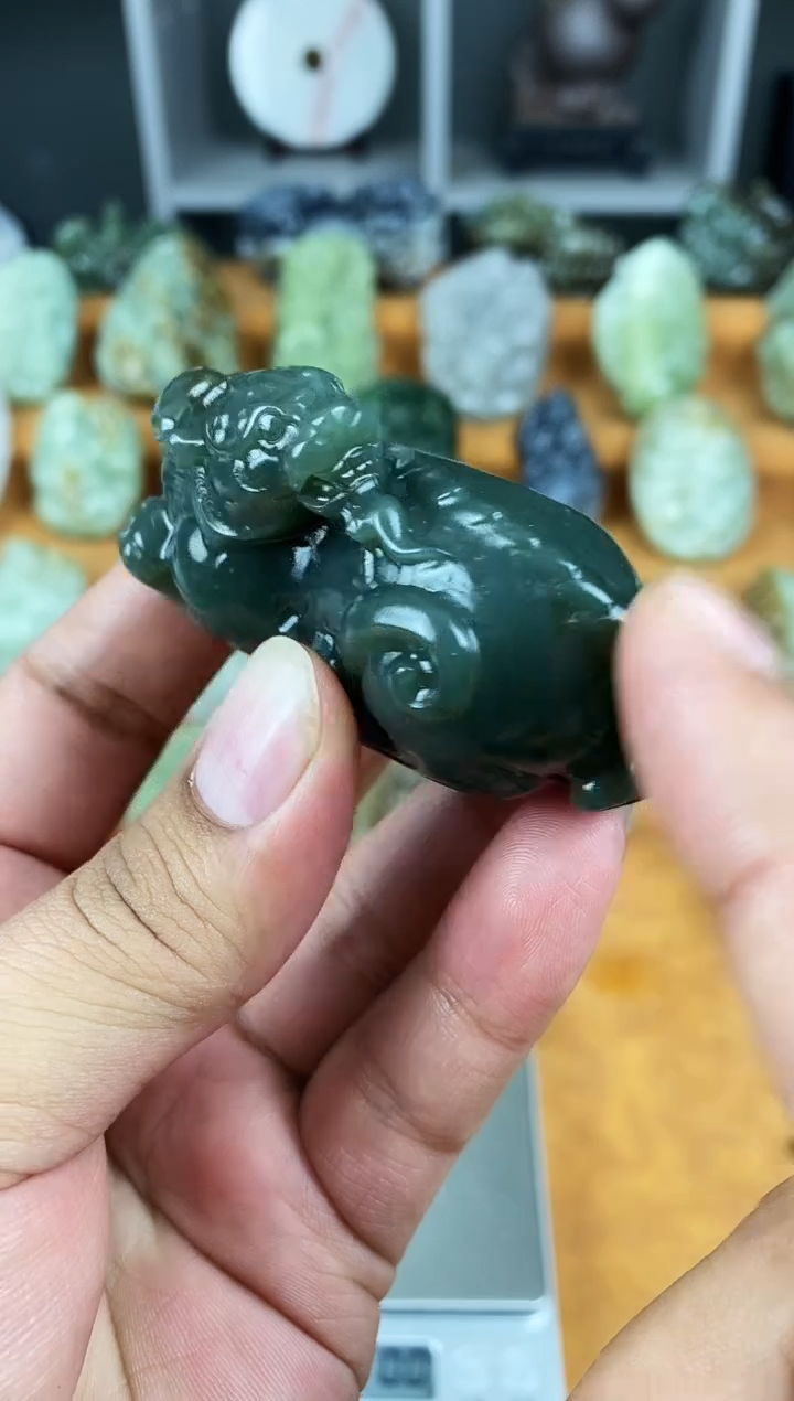 未镶嵌和田玉把件1