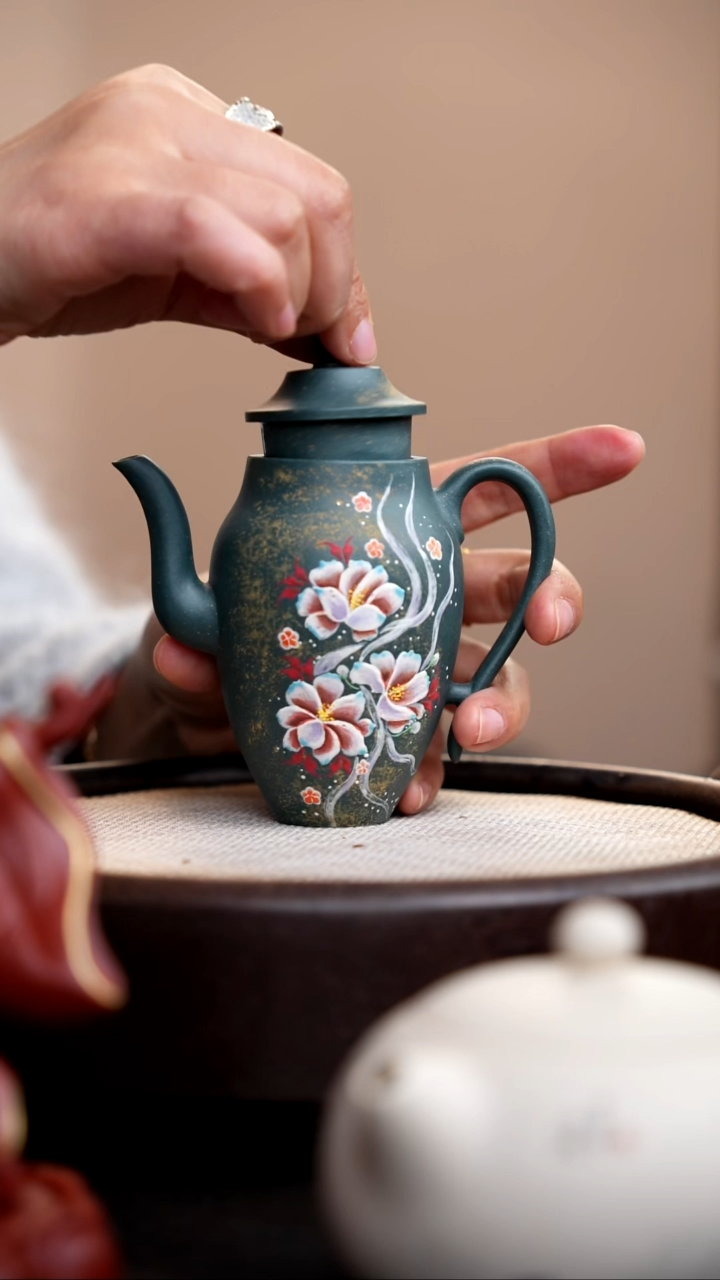 茶壶紫砂雪花绿泥宫灯花想容