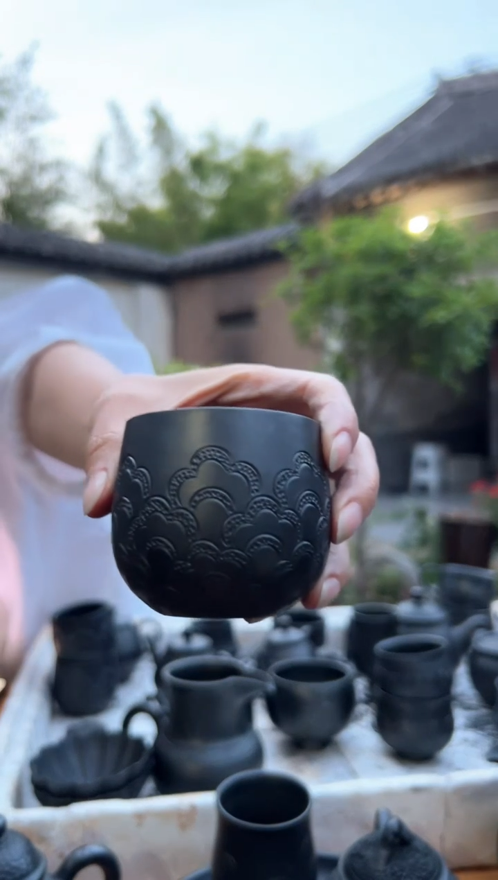 泥塑神农黑陶满工海浪纹杯