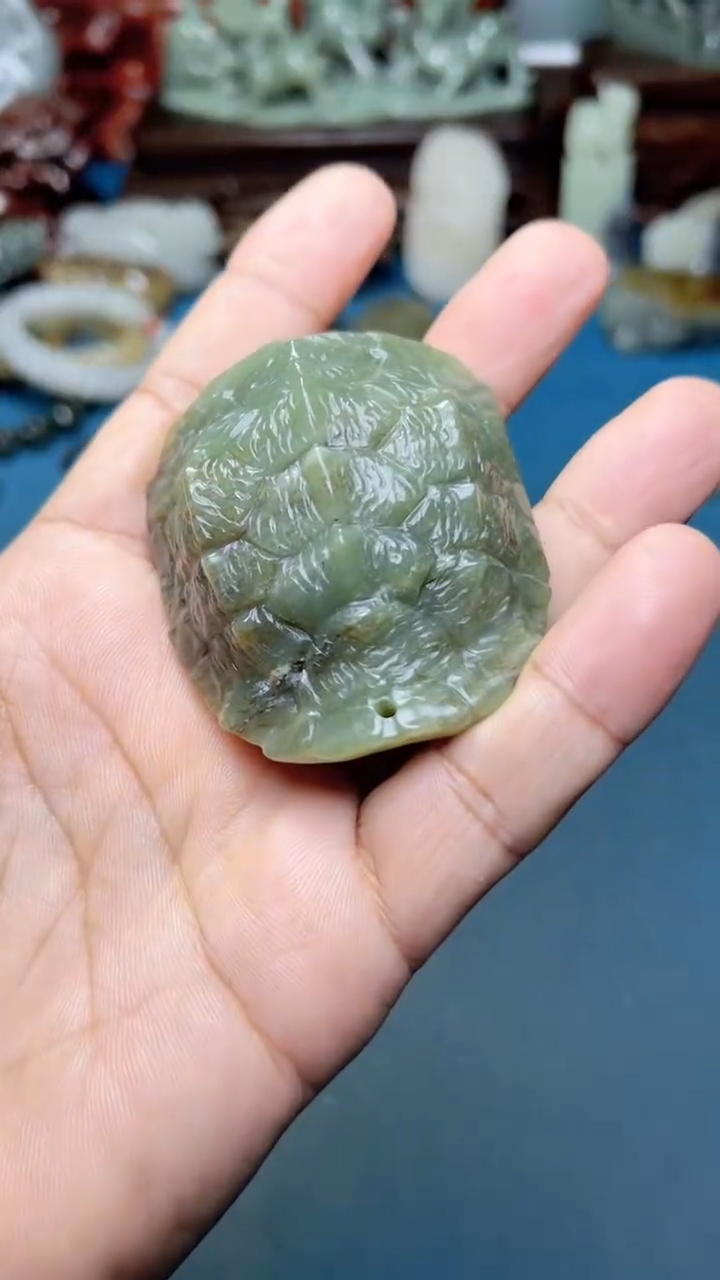 未镶嵌和田玉把件-