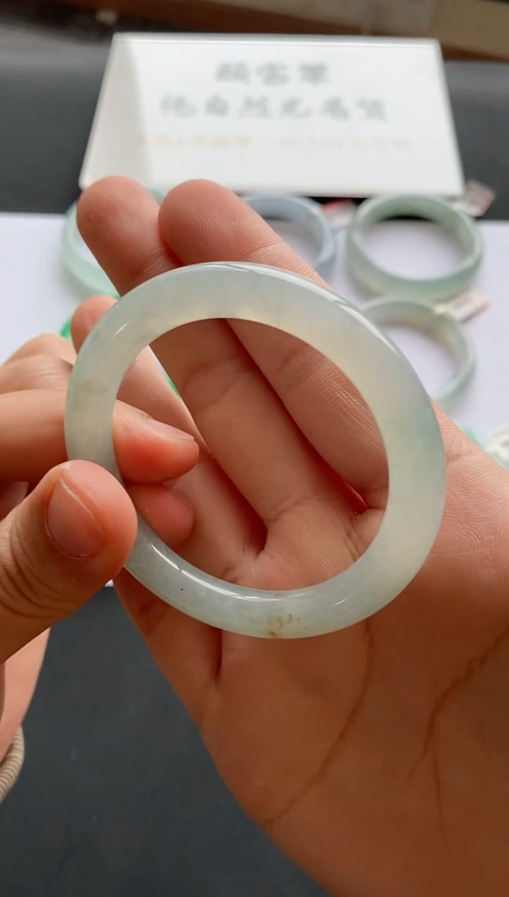 【闪购商品】翡翠手镯未镶嵌4号52.1*8.7*8.7圆条