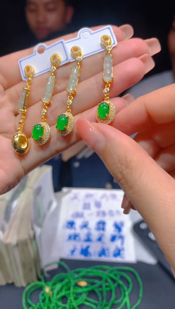 【闪购商品】定制翡翠未镶嵌61多样性发货（发其一）