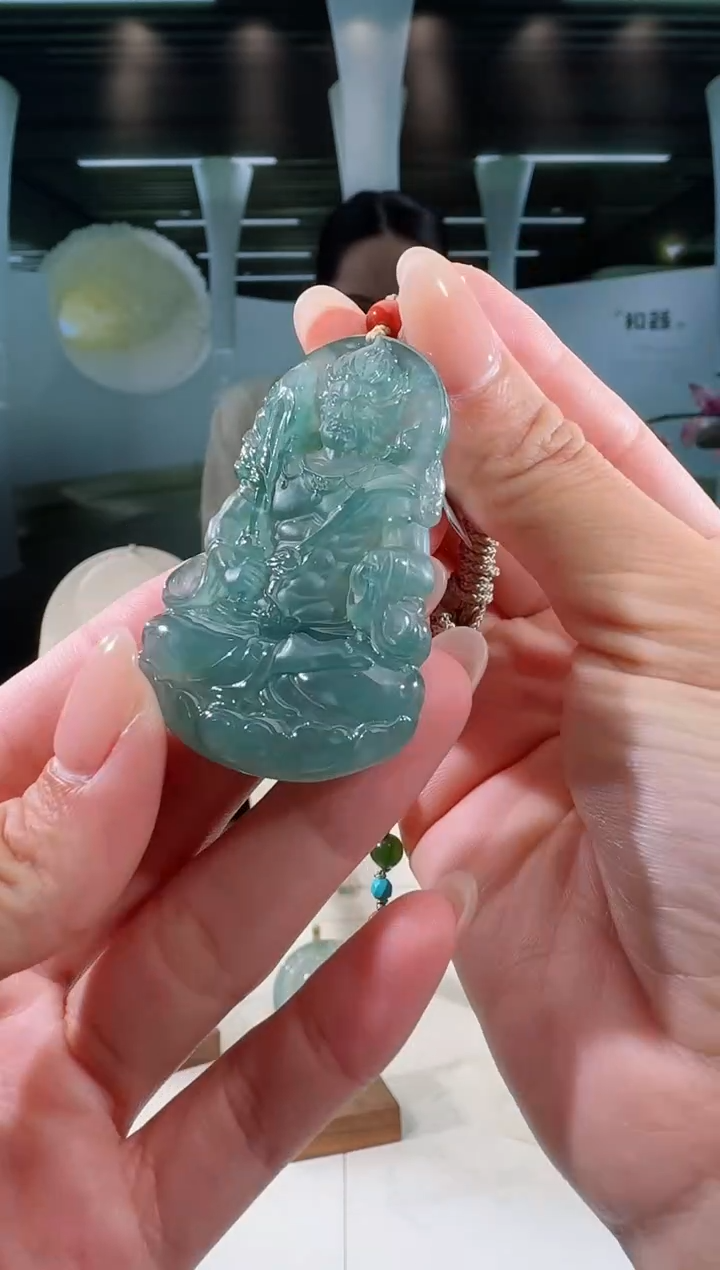 翡翠未镶嵌吊坠(不含链)不动