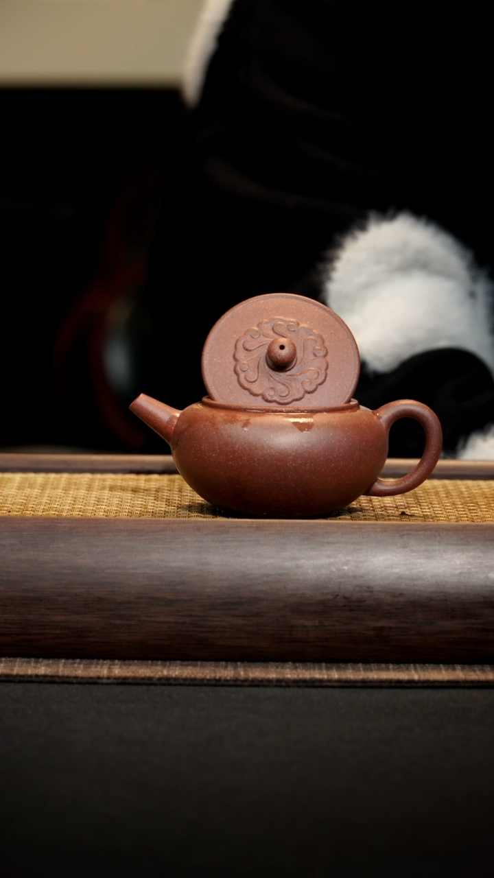 【闪购商品】紫砂茶壶祥云紫泥130 cc