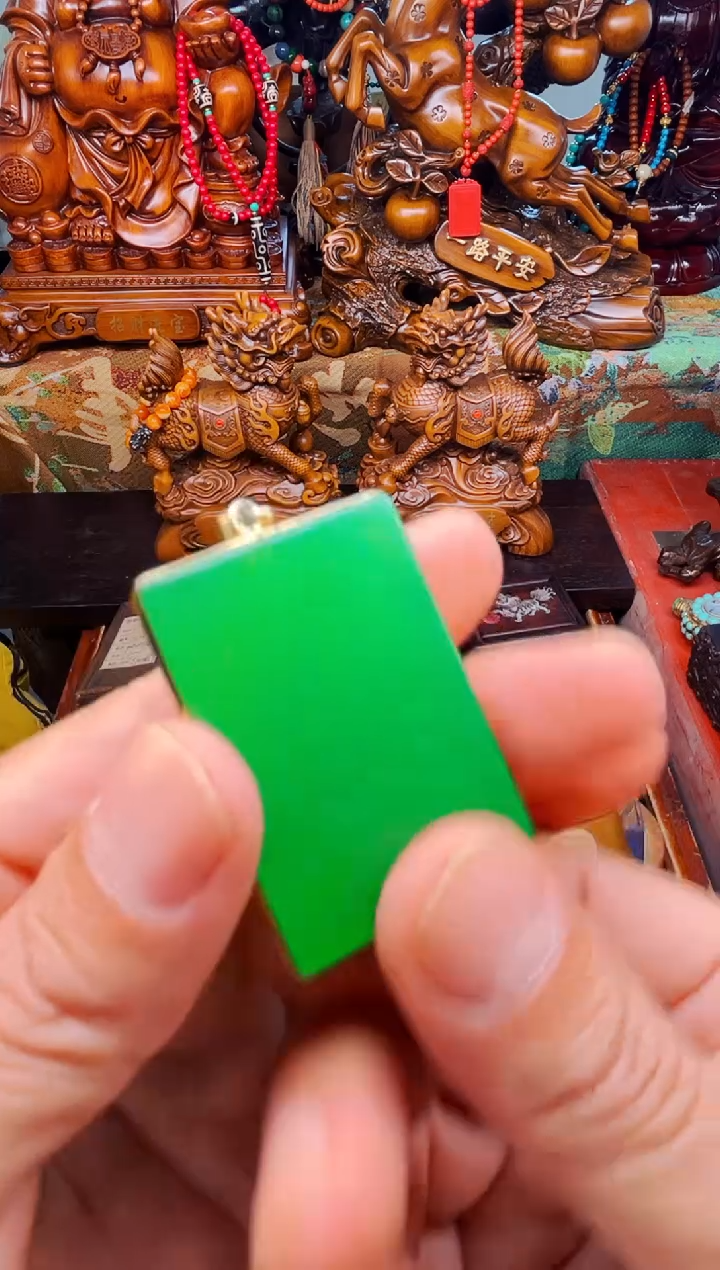 翡翠未镶嵌颈饰安哥精品专属链接t30