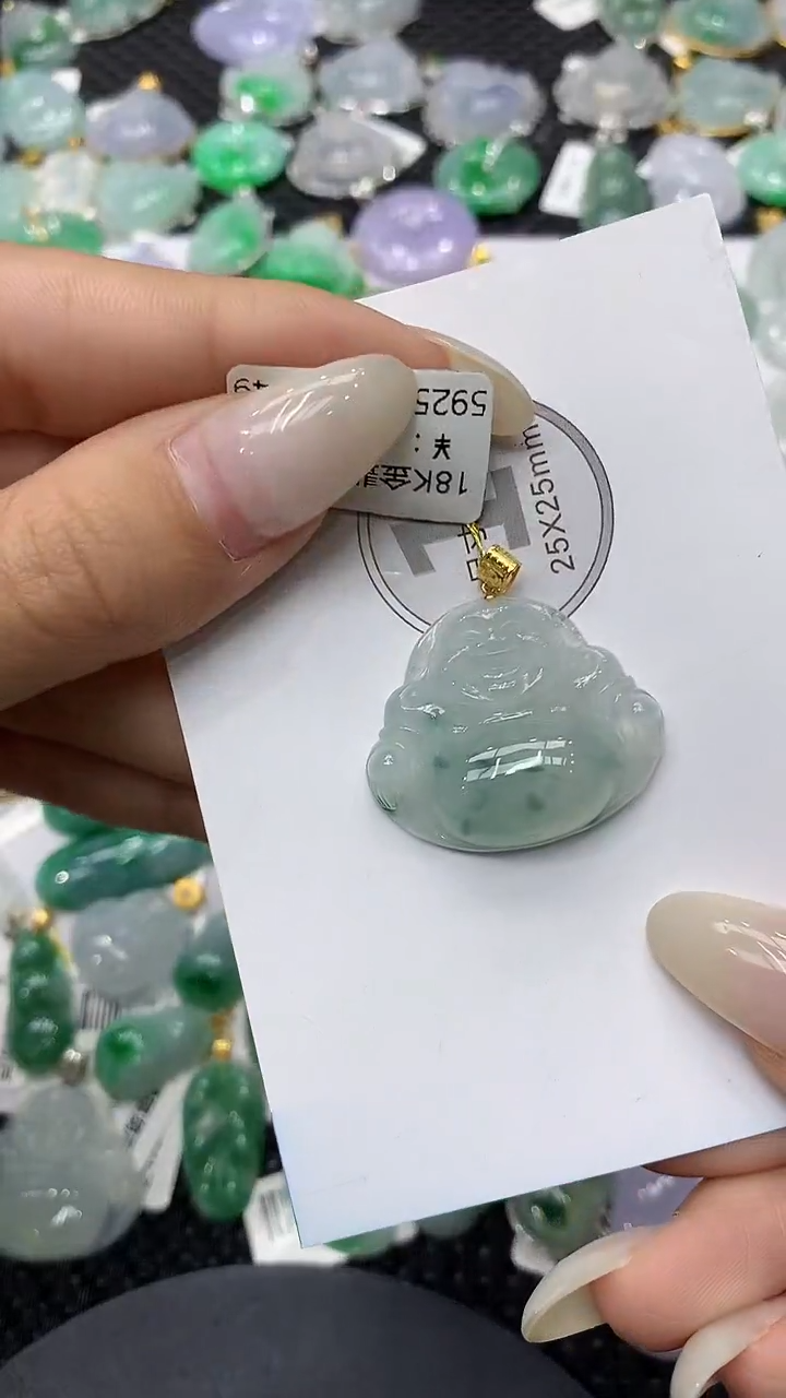 颈饰18K金镶嵌翡翠11111111111