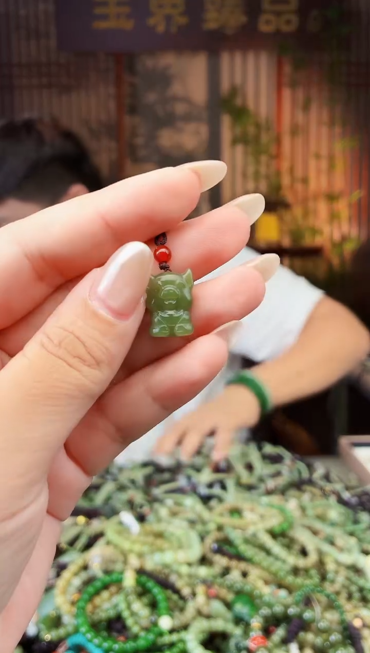 颈饰未镶嵌和田玉多样性发货拍一发一