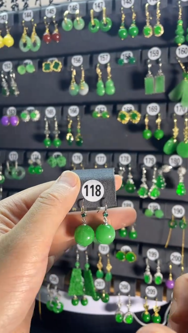 【闪购商品】翡翠颈饰银S925镶嵌118....