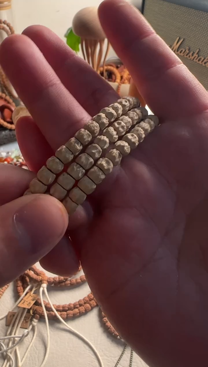 吊坠柏香籽/百香籽鬼脸深坑108