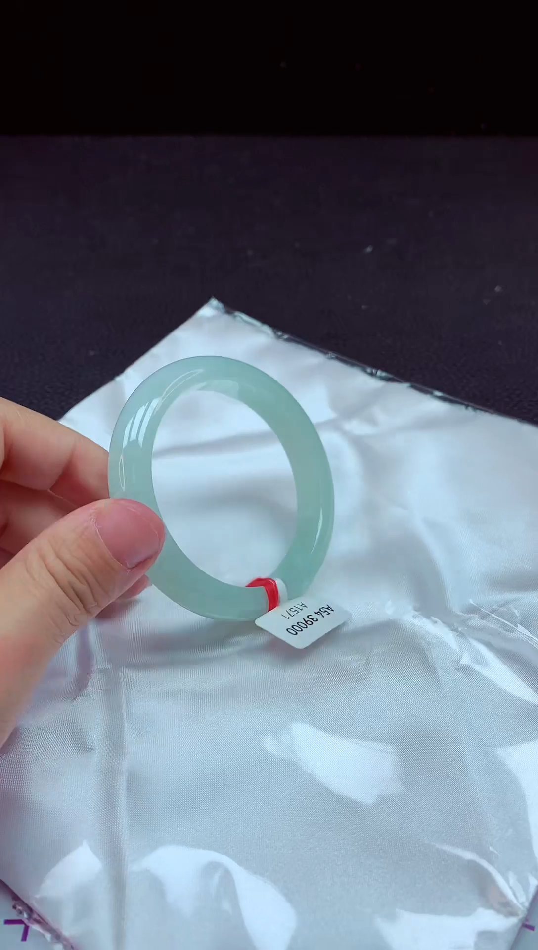 【闪购商品】翡翠手镯未镶嵌镯子54+