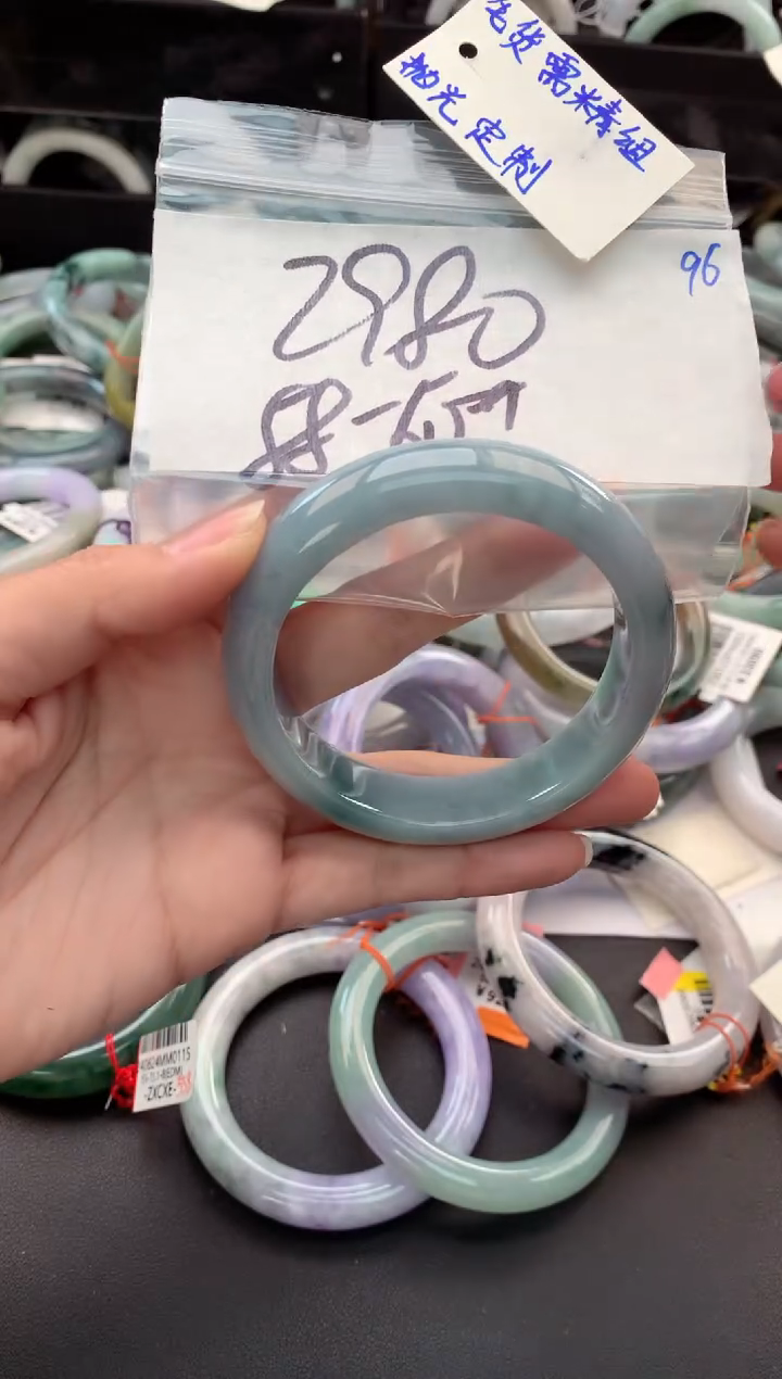 【闪购商品】定制翡翠未镶嵌毛货需精细抛光+多人