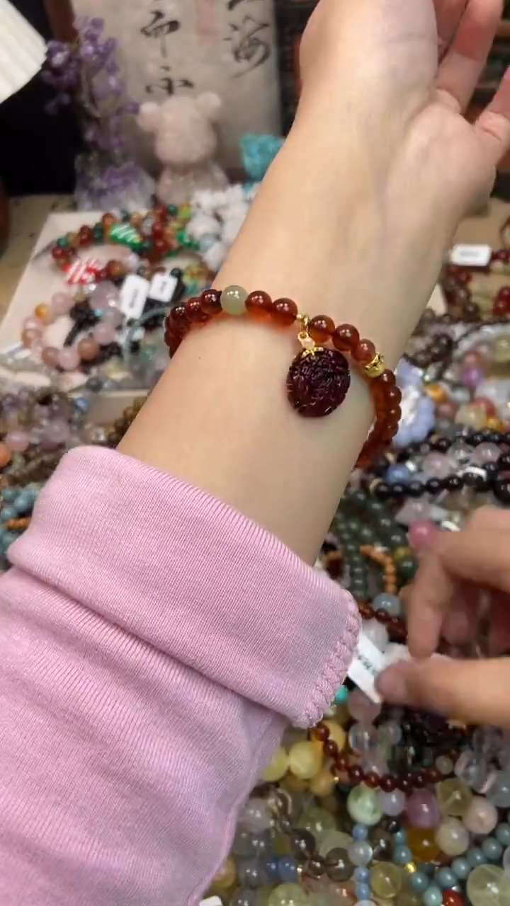 手链血珀未镶嵌359