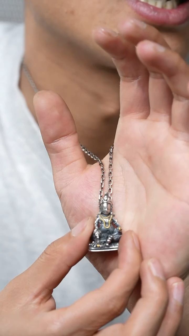 【闪购商品】诺拉(多样性发货，发其一）