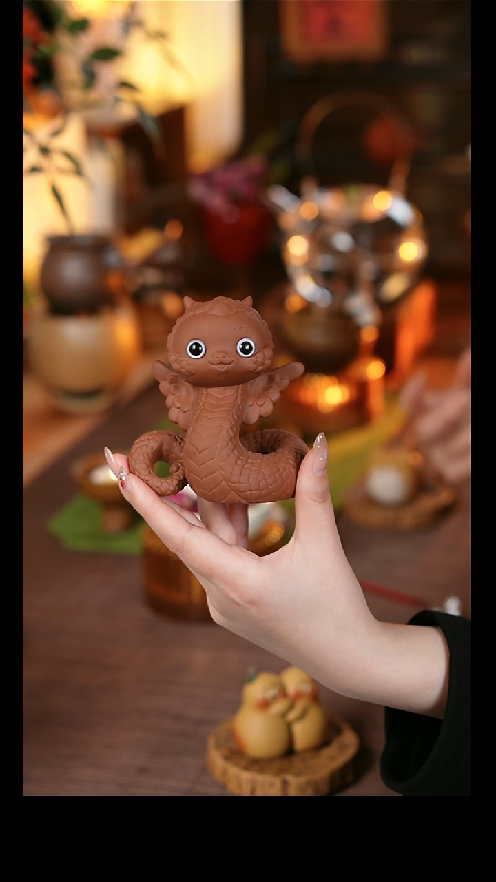 【闪购商品】棕色蛇年摆件 茶宠